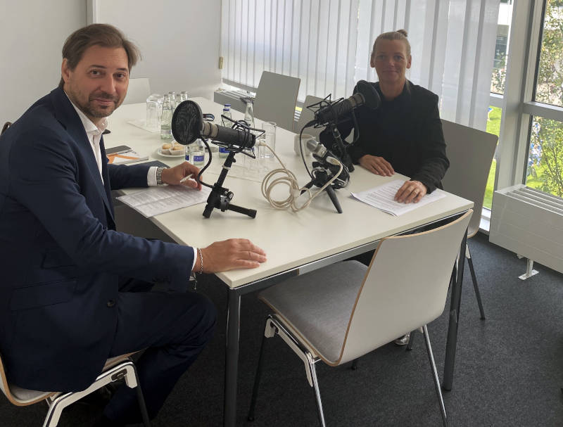 Bernhard Klein mit Ivette Wagner bei der Aufzeichnung unseres Immobiléros-Podcasts.